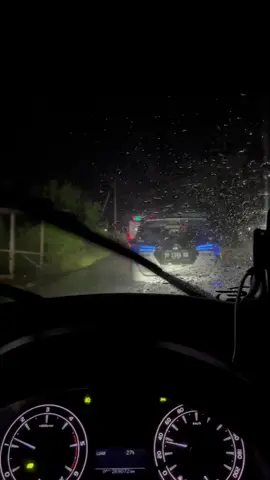 info penumpang MAKASSAR ke TORAJA malam tnggl 29 Berkabar maki🙏📲☎️#travelmakassar #torajasulawesiselatan #makassartoraja @Ig: alimmblckk.310 @Anis_1TR @GARASI_DADAKAN SQUAD💥 @Qirannuan FAMILY 13 @Carmelo Travel 