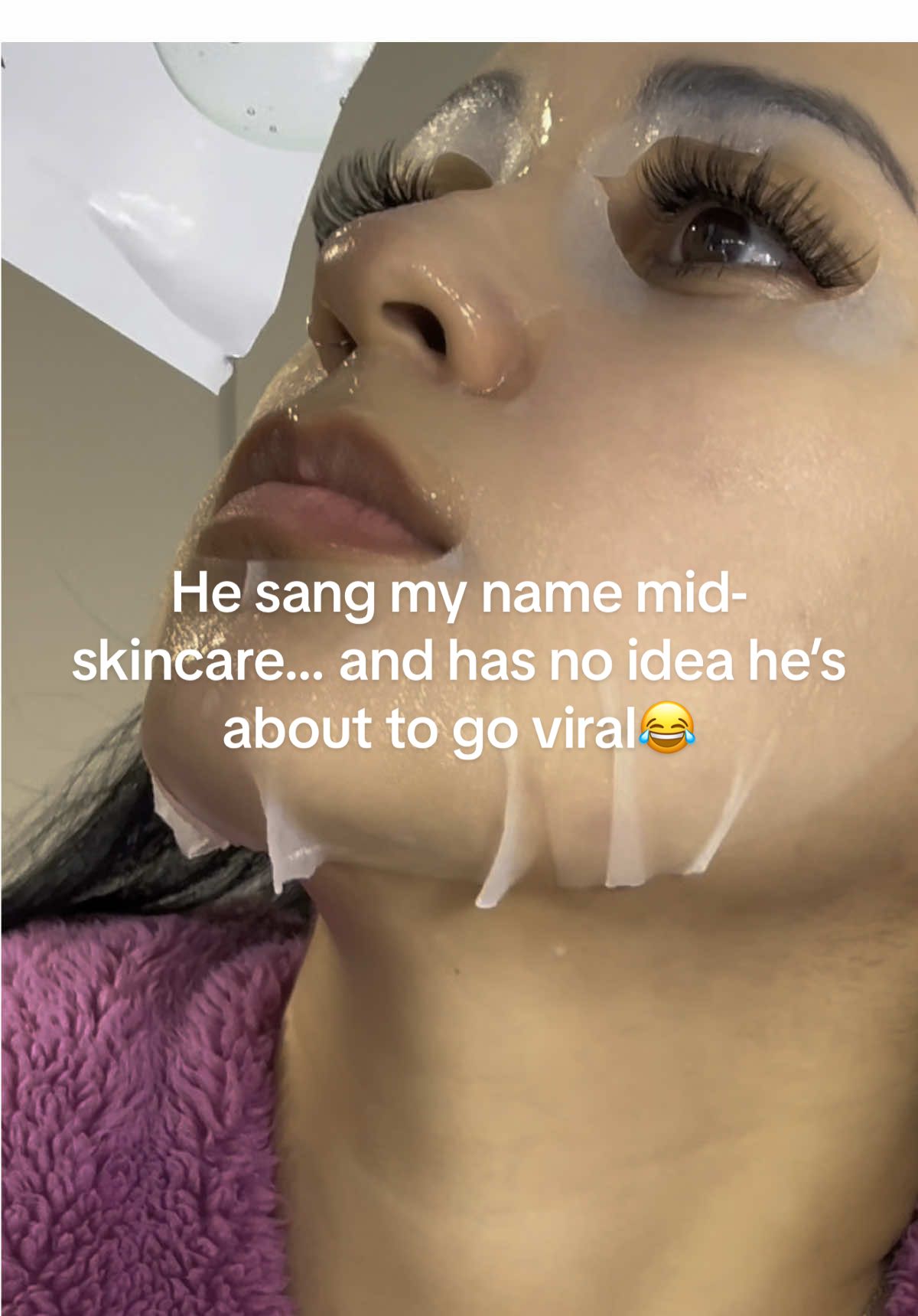 First time trying the @ootdbeauty_official dbeuty_oficial Retinol Mask, aiming for that radiant glow ✨. Midway through, my husband unknowingly adds his own musical touch 🎤😂. This mask is infused with retinol, promoting collagen production and enhancing skin renewal for a smoother, more youthful complexion. Skincare benefits + unexpected entertainment = a night to remember!  retinol mask. skincare routine. first-time use. unexpected moment. couple goals. beauty humor. glowing skin. anti-aging. collagen boost. #SkincareHumor #RetinolGlow #CoupleComedy #BeautyRoutineGoneWrong #GlowingSkinJourney #OozdbeutyOfficial #SelfCareLaughs #SkincareSurprise #ViralBeautyMoment #skincareentertainment #fypシ❤️💞❤️ #fypage #fy #fypppppppppppppppppppppppppppppp #ootdbeauty 