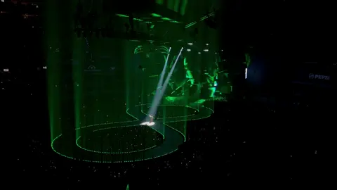 Una de sus mejores canciones❤️ (mi voz arruinando el video JAJAJ) #rise #katyperry #thelifetimestourkatyperry #arenacdmx
