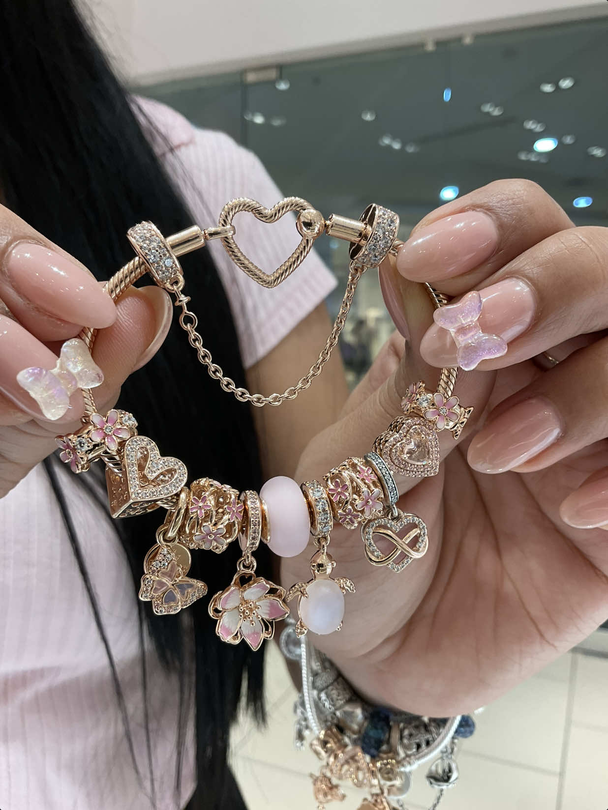 Joyería elegante y fina  con ese toque cálido y moderno que solo Pandora Rose puede ofrecer.💖🎀 #pandora #pandorajewelry #pandoracharms #pandorabracelet #PandoraLovers #PandoraJewellery #pandorarose #rosegold #coquette #pink #girls #imjustagirl #🎀  @Pandora 