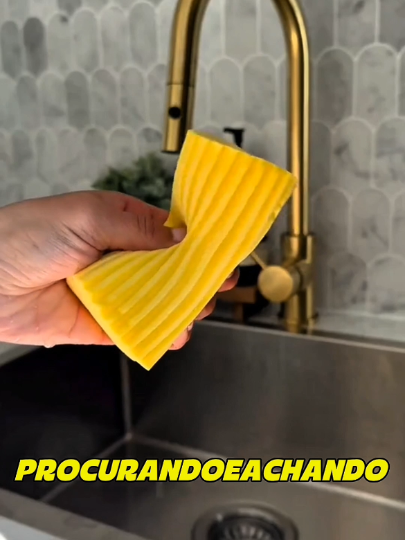 Esponja super absorvente  #esponjasuperabsorvente#limpezasemrisco