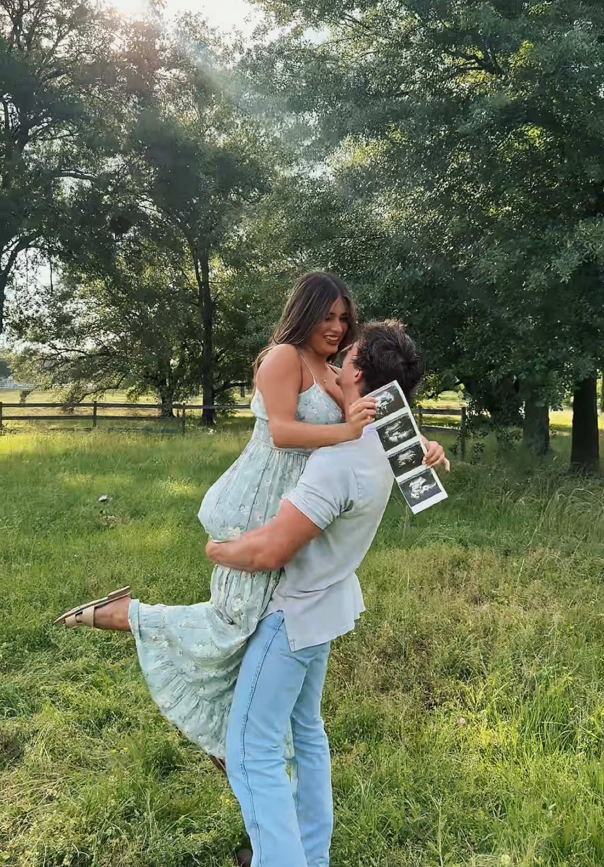 our biggest blessing on the way🤍 #21weekspregnant 