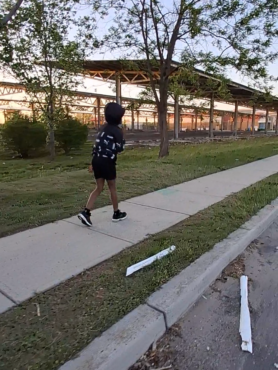Like I said before y'all can't do this with y'all baby we switched I got the bike 🚵🏿 an he's 🏃🏿‍♂️ running today. #Running #jogging #workout #switched #letsgo ##babyboy #fatherson #cardio 