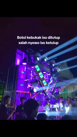 sing Ra terkenal tetep kalah Karo sing duwe jeneng 😔#bismillahfyp #fffffffffffyyyyyyyyyyypppppppppppp #soundsystem #fypage #pati  #horeg #karnaval #fyplewatberanda #berandafyp #