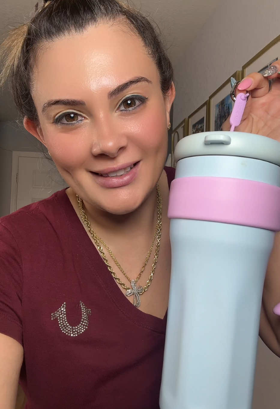 Tumbler Cup #tumbler #cup #tumblercup #tumbling #tumblercups #paratii #musthaves #tiktokshoprestock #viral #fup #mothersdaygift #mothersday #mothersdaygiftideas 