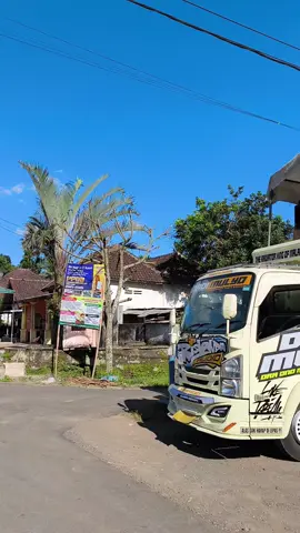Kelingan Riswanda Nyetel DJ Iki Nok Karanganyar Lurr 😅 #riswandaaudio #fypシ #karnaval2025 #soundsystemmalang #ricoajaa @Riswanda audio.malang 
