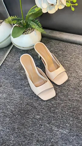 Cantek bgt bgt🤏😍 #heels #heelswanita #heelsmurah #sandal #fyp #zode #heelscantik 