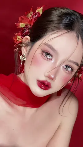 lớp nâng cao với tone đỏ thu hút ! chiếc cli của lớp nâng cao được quay bằng điện thoại #xuhuong #xuhuongtiktok #dalat #makeupcodaudep #trangdiemcodau #makeup 