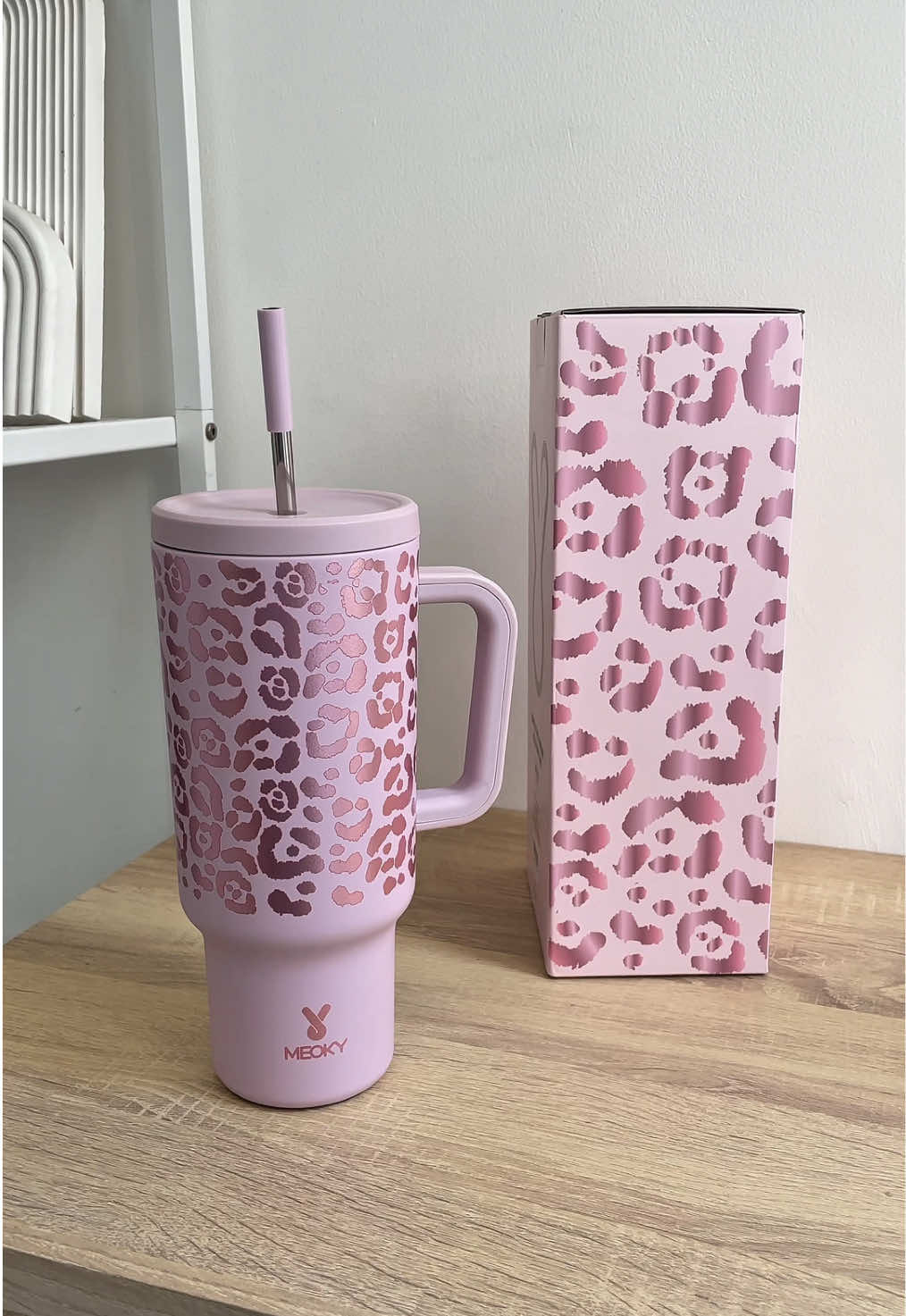 Motifnyaa cakeeppp , ada yang hiu jugaaa #tumbler #tumblerstainless #tumblerstainlesssteel #tumblertahandingin 