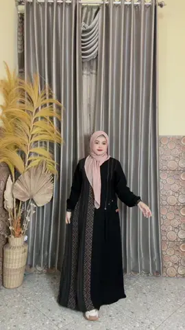 Ngikutin trend wut wut wut🫣🫣#foryoupage #ViralDiTikTok #amandafashionbyrumahfaiz #outfitideas #rekomendasioutfit #wut 