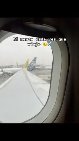 ✈️