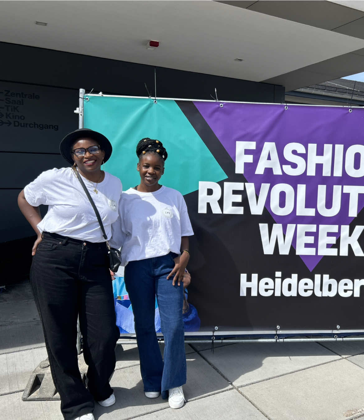 The Fashion Revolution Week ended yesterday and we were all happy. It was all about recycling and upcycling. Thank you Karlstorbahnhof Heidelberg. @Recycling Fabrik @Recycle old things @Mami Fomo🇩🇪🇨🇲 #fashiontiktok #fashionhacks #fashionweek #handmadegifts #handmadecraft #handmadejewelry #whomademyclothes 