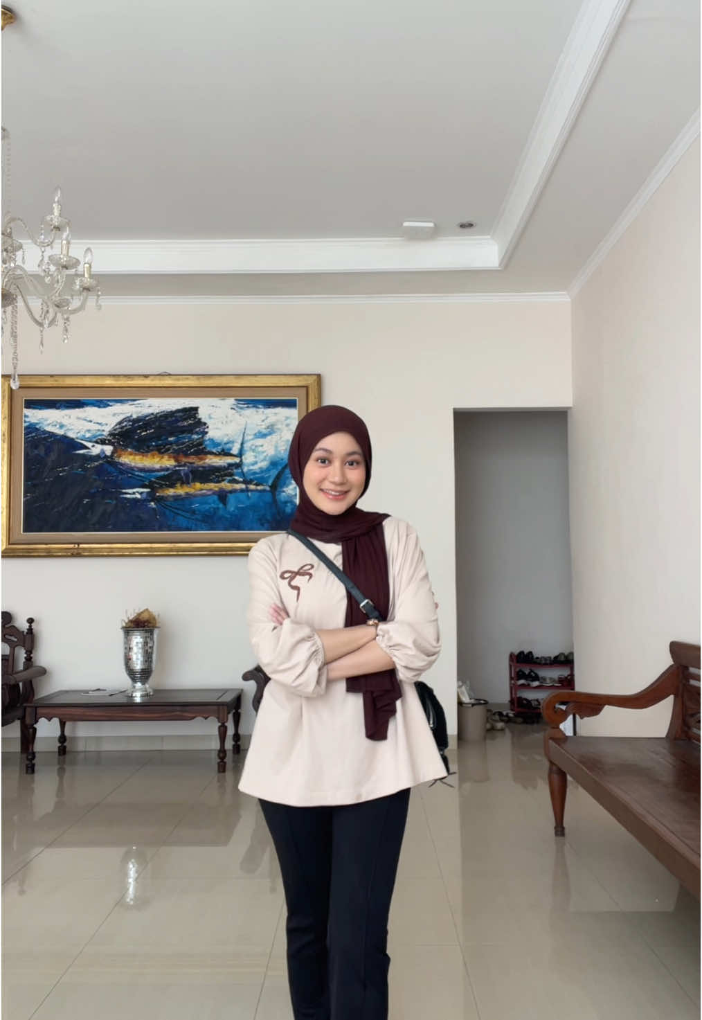Hari ini pakai alenka blouse brownie lagii🤎