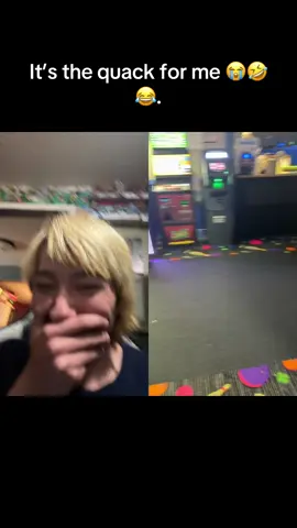 #duet with @ericajackson0518 #Emo #omg #funny #duck #quack #oof the quack always gets me everytime I swear 😭🤣😂👍💯. 