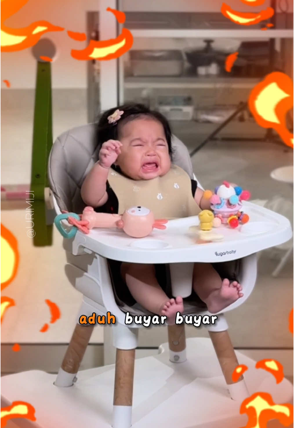 Latian MPASI apa World War? Kata dokter intinya kudu SABAR 😆 @lorraineleticiajie pake @Sugarbaby.co.id Super Chair 6in1 - Grey Leather Buruan cek promonya yaa 😎 #kursimakanbayi #babychair #perlengkapanmpasi #urimijireview #sugarbabysuperchair #babystuff #babyneeds #lorraineleticiajie #mpasi #mpasibaby