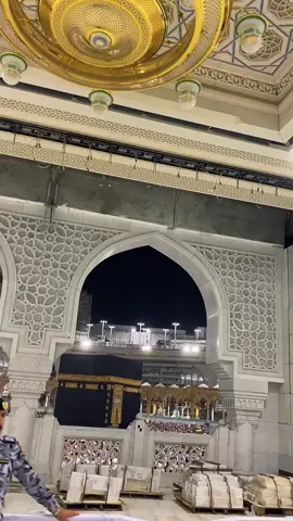 Rinduuu yang tak bisa diungkap kecuali kesana kembali 🫶🏻 #rindubaitullah #tamuallah #baitullah #haji #umroh2024 #mekkah #madinah #fypage #fyppp #foru #fypviralシ #masjidilharom 