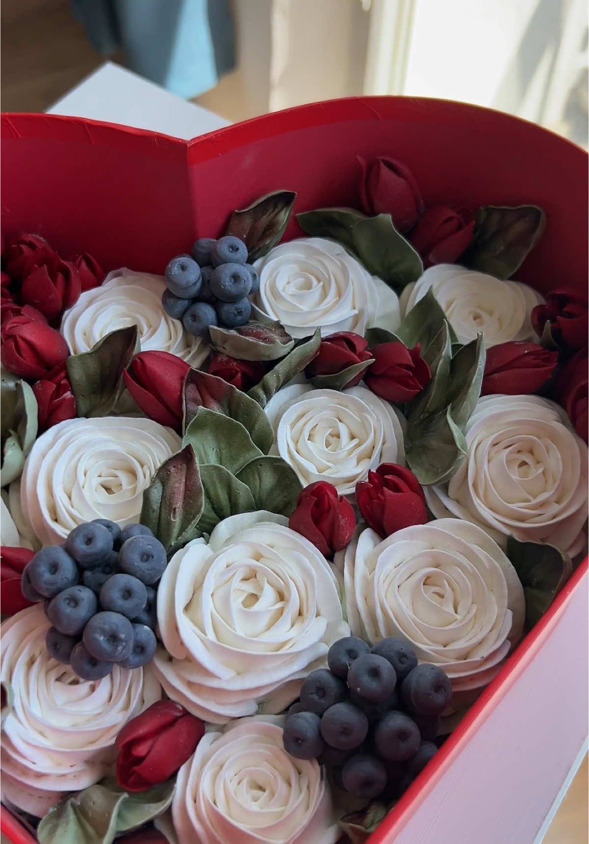 Этот зефирный букет - признание. Но оно не было бы таким ярким без деталей. Как считаете?❤️😍 #зефирныерозы #зефирныетюльпаны #зефирныецветы #zefirflowers #обучениезефирнойфлористике