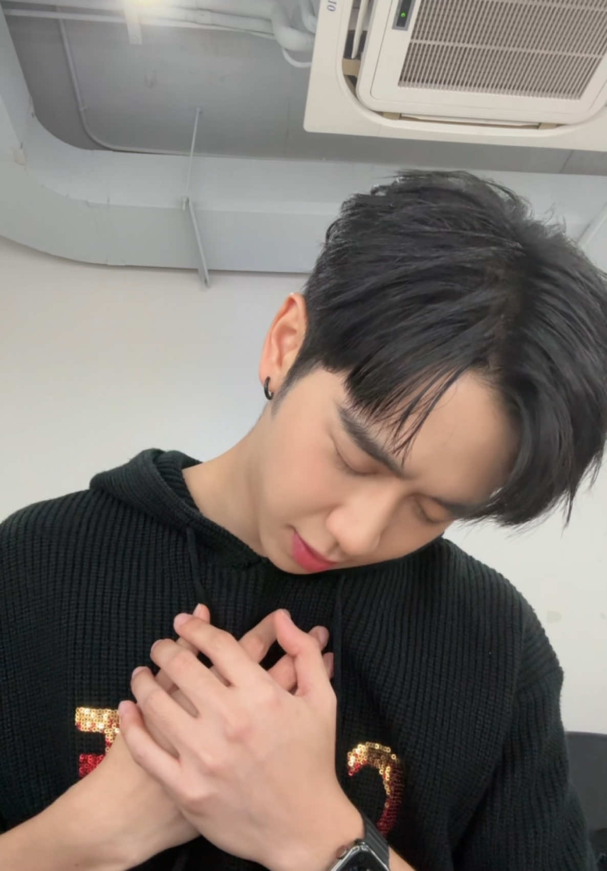 ปวด Head กลุ้ม Heart #Louis_thanawin #หลุยส์ธณวิน 
