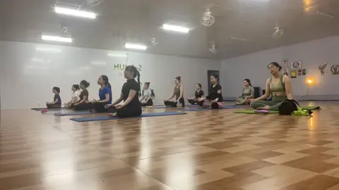 #yogalongxuyentaysonghau 