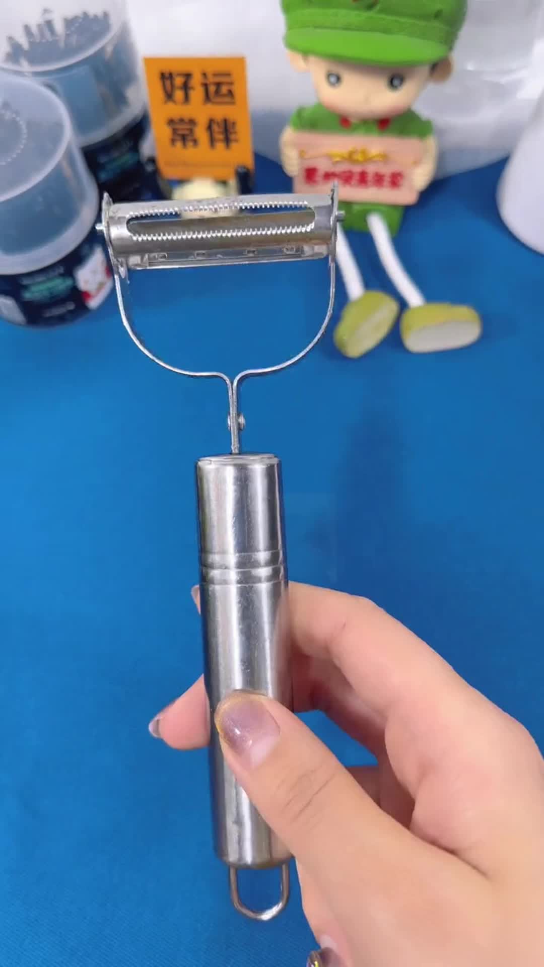 Bộ 3 cái dao bóc gỗ thép không gỉ, thiết kế tinh tế, cắt mảnh sạch sẽ. Đơn giản là sự lựa chọn hoàn hảo cho bếp của bạn! #ThépKhôngGỉ #BếpĐẹp #CáchSửDụngĐơnGiản