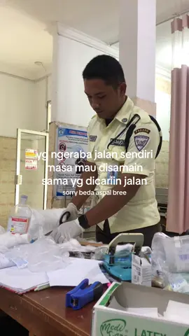 jelas beda kelas atuuh🤪