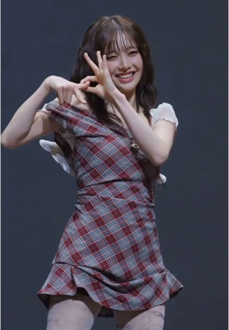 #chuu #츄 #onlycryintherain #loona #fancam 