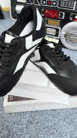 Korean Fashion Flat Sneakers | Casual Simple White Lightweight Sports Shoes for Women — Buy Now Before They Sell Out!
