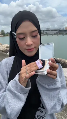 For gegirls yang suke makeup 😍 Korang kena cuba pressed powder dari @Carslanmy ♥️ | #CARSLAN #carslanmy #carslanpowder #sunscreenpowder #sunscreen #oilcontrol #makeup #makeuphacks #uvprotection