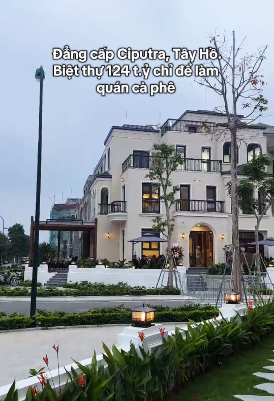 Biệt thự trăm tỏi chỉ để làm quán cà phê là có thật 🤭 #batdongsan #dautu #bietthu #ciputra #ngoaigiaodoan #tayho #starlake #hotay #30thang4  #giabykita 