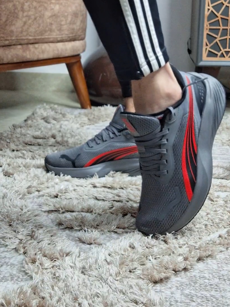 puma Pounce Lite Cool : Dark Gray- Red ref : 310778 04 pointure : 40/41/42/43/44 prix : 10900 da livraison 58 wilaya 🇩🇿🚚🚚 #top #chaussure #shoes #fypシ #fypage #viral #dz #algerie #algeria #algerienne🇩🇿 #explore #trendingvideo 
