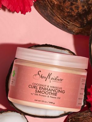 Shea Moisture feiert deine natürlichen Locken mit Produkten aus natürlichen Inhaltsstoffen!
