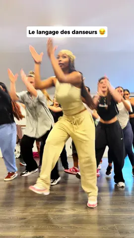 Vous aussi vous voulez comprendre les danseurs ? 😅 🔹 Retrouvez @rickyassyahmd tous les mardis soirs pour un cours d’afro 🔥 Inscriptions possibles toute l’année ! Rdv sur notre site internet 💫 #coursdedanse #langagedanseur #dansetoulouse #humour