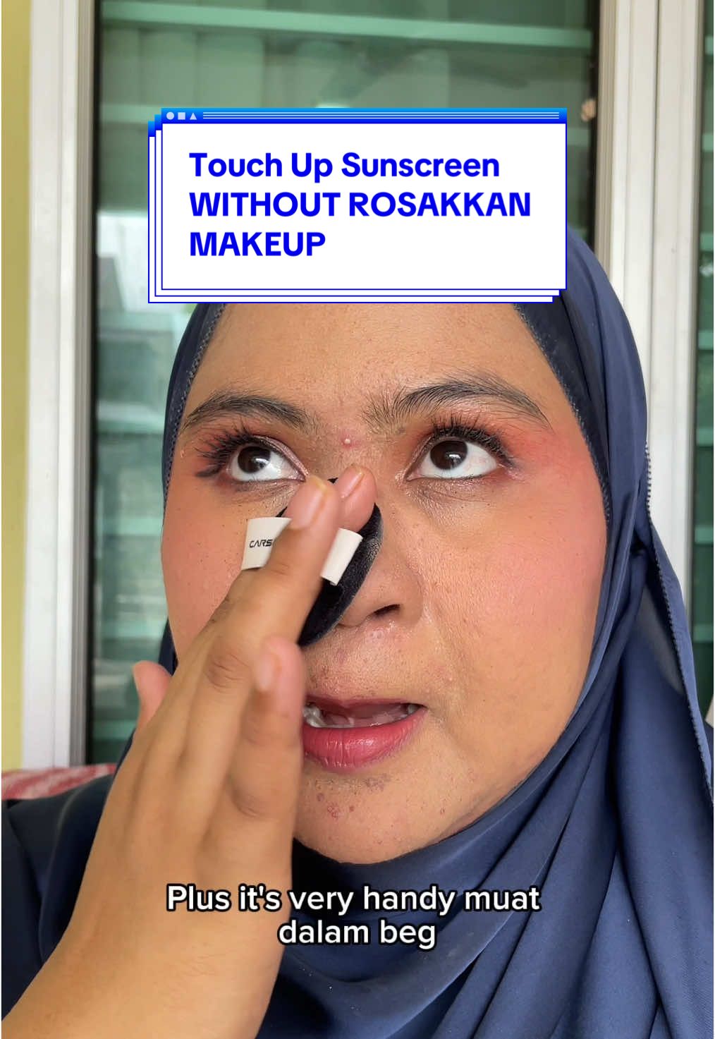 The easiest way to touch up your makeup and reapply sunscreen at the same time WITHOUT RUINING YOUR MAKEUP UNDERNEATH! #beautyhacks #beautyguru #makeuphacks #makeuptutorial #texturedskin  #CARSLAN #carslanmy #carslanpowder #sunscreenpowder #sunscreen  #oilcontrol #makeup #basemakeup #makeuphacks  @Carslanmy 