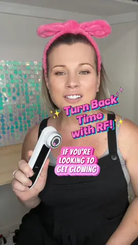 ✨ Transform your skin at home with this 5-in-1 Radio Frequency Facial Device! Tighten & lift with RF, boost collagen with red light therapy, sculpt with EMS, and soothe with heat & cooling modes. Plus, deep-clean pores with vibration to suck out dirt & impurities for a radiant glow! 🌟 Salon-quality results, no appointment needed. #SkincareRoutine #AntiAging #RadioFrequency #RedLightTherapy #FacialDevice #GlowUp #BeautyHacks #SkinCareTips #ViralBeauty #SelfCare #Flip #FlipShop #BeautyTok #BeautyTps 