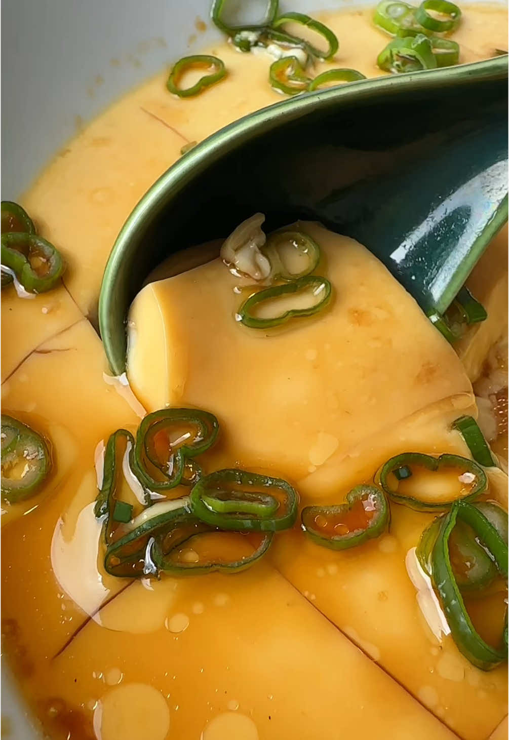 chinese steamed egg 🥚 (full recipe on daigasikfaan.co) #steamedegg #chineserecipes #chinesefood 
