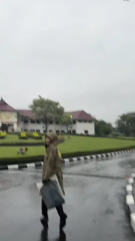 Kamu, IPDN dan Hujan✨ 🌦️🌦️ #ipdn #prajaipdn 
