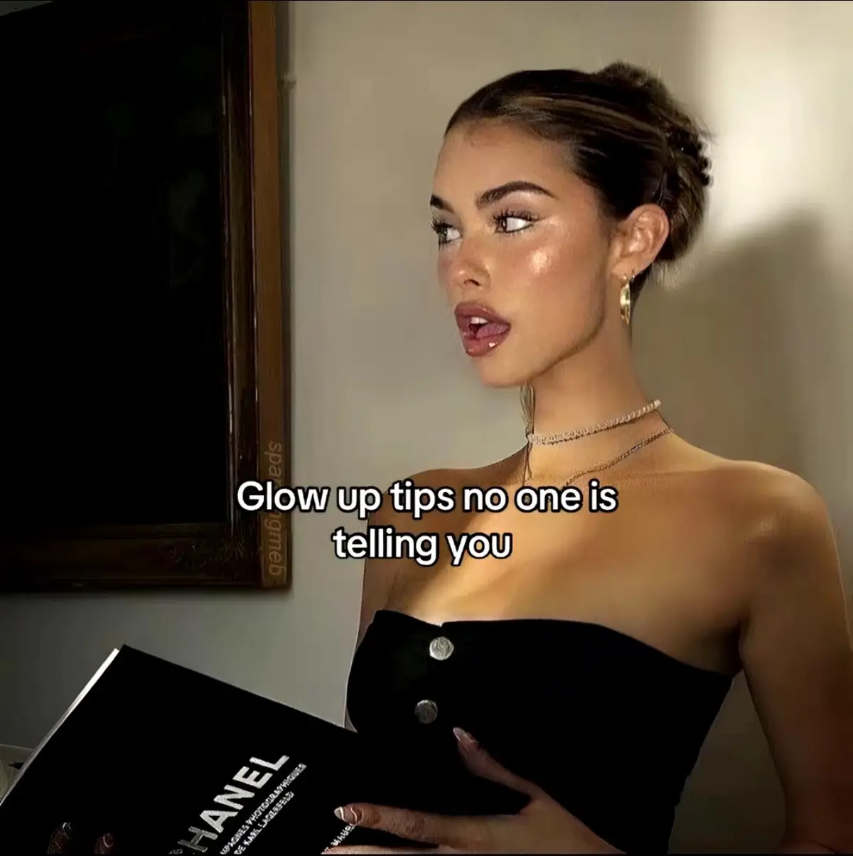 Dos and don’t for round face shape  #foryoupage #fy #girl #GlowUp #glowuptips #adviceforgirls #beautytips #BeautyTok #beautyhacks #aesthetic #feminine #glowupforreal #fy #foryoupage #hairstyles #layershaircut #haircare #faceshape #haircut #cornrows #roudface #roudfaceshape