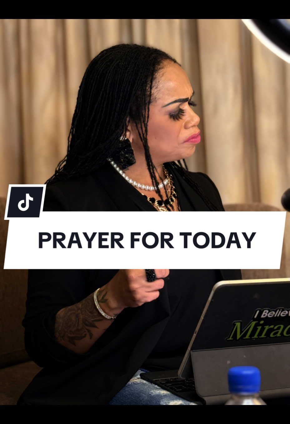 Prayer partners, pray this prayer with me and share. 💚 #pastorkels #inspiredaily #wisewords #thatprayinglady #praywithme #prayingauntie #sephora #nars #narscosmetics #narsfoundation #thelipbar #richauntie