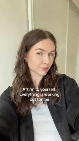 Everything is working out for me and you believe it🩷✨💫 #affirmations #lawofattraction #selfgrowth #positivemindset #manifestation #everythingisworkingoutforme #dailyaffirmations 
