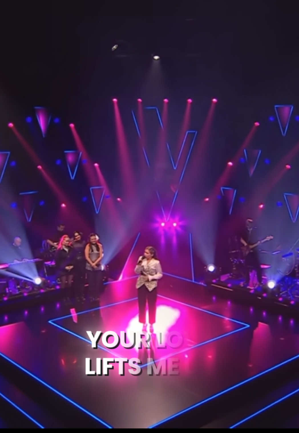 Oda Jonetta Joberg | Helium (Sia) | Knockout | The Voice Norway 2025 #thevoice #thevoicenorway #odajonettajoberg #oda #sia #helium #siahelium #viral #fy #fyp 