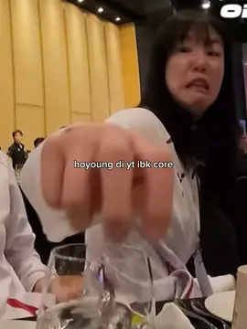 kasian bgt itu juah airnya diobok2😂😭 bener2 ya kelakuanmu yong yong...mana di yt orang pula, laporin bapak lu nihh #junghoyoung #hoyoung #redsparks #jungkwanjang #leejuah #volleyball #funny #fyp #core 