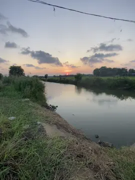anh di di. #xuhuongtiktok #chill #fypシ゚ #buon #sunset 