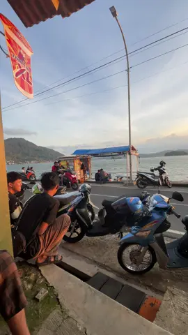 belajar dari hari ini #sunset #viewsunset #jagara #kuningan #kuninganjawabarat #kuninganjabarhits #wadukdarmakuningan 