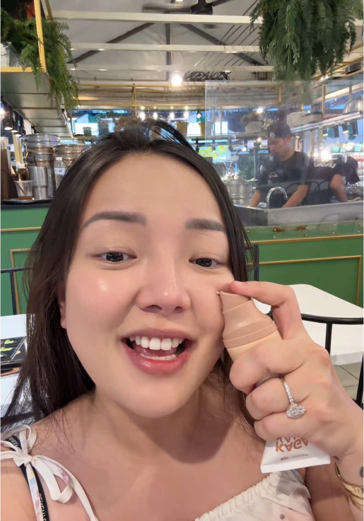 sh0pee: rosmar premium tinted sunscreen #rosmar #nathanielross #rosthanthailand 