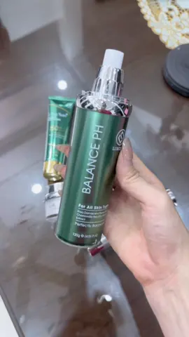 Bước đầu tiên dưỡng da buổi tối không thể thiếu đó là nước hoa Hồng cân bằng độ pH cho da #lurcinn_group #sglobal #balancepH 