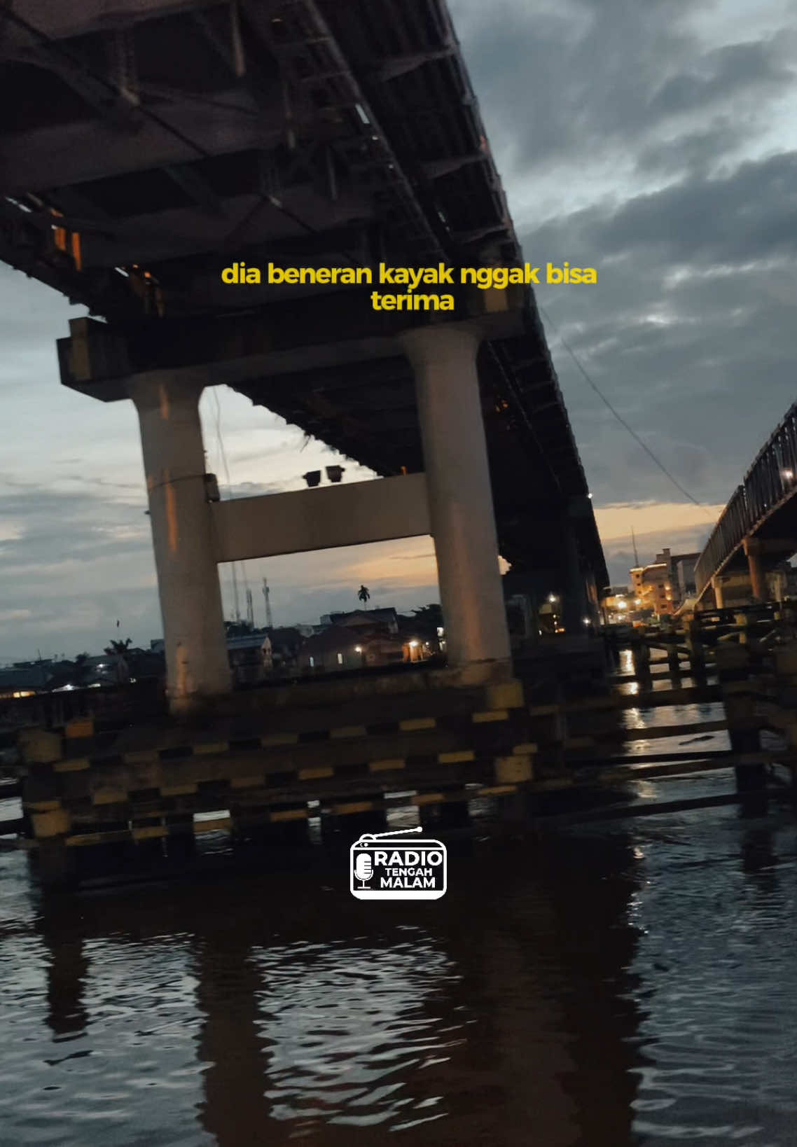 Contohin kesalahan seperti apa yang ga layak mendapatkan kesempatan Ke-2 dong Viewlisters, Cc Song : Ipang Lazuardi - Sekali Lagi