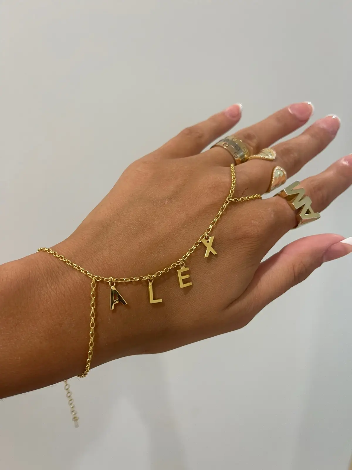 Our brand new name drop handchain😍 #handchainbracelet #handchains #namehandchain 