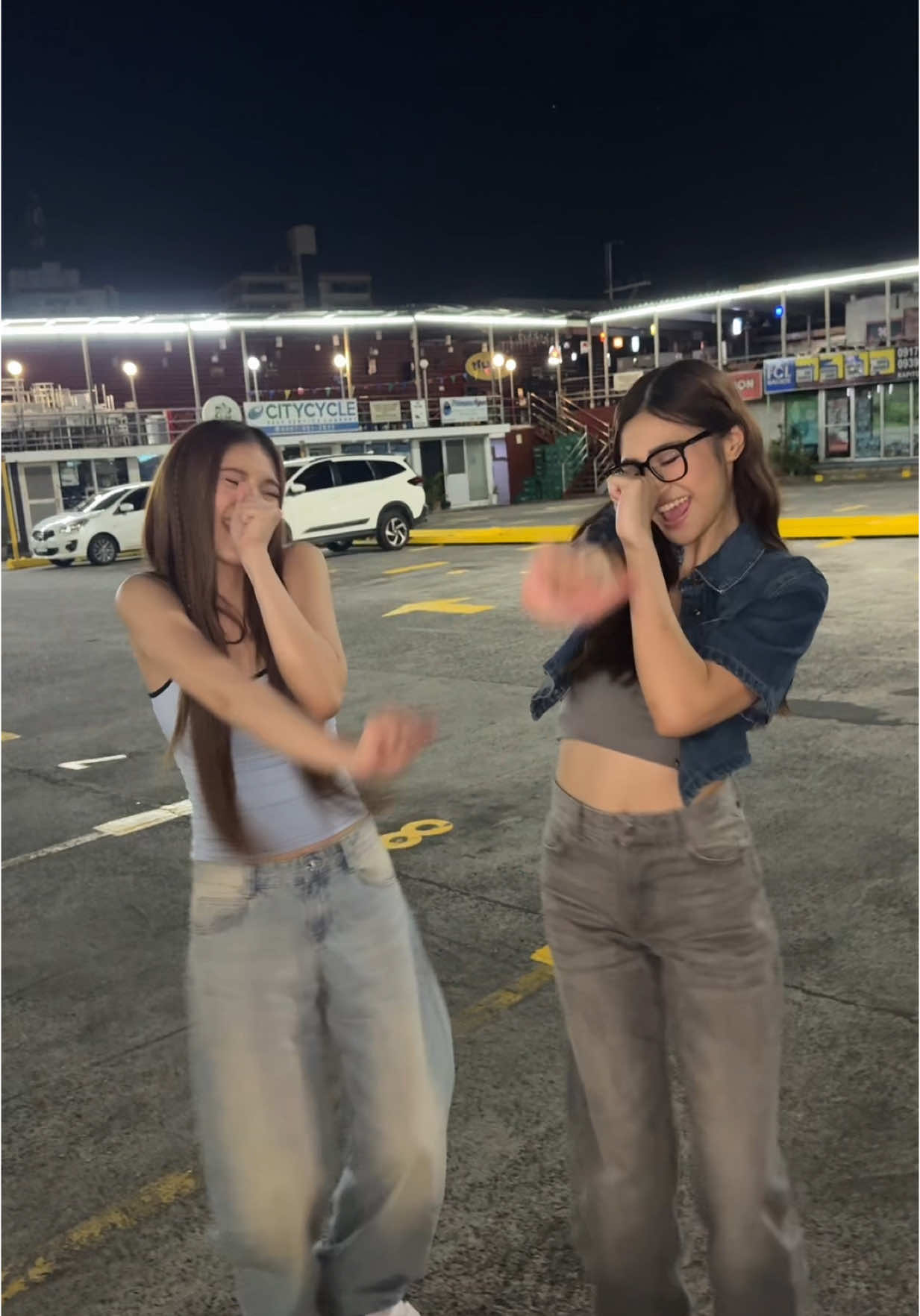 bestied so hard  @JHOANNA @Michael Sager @emiliodaez 