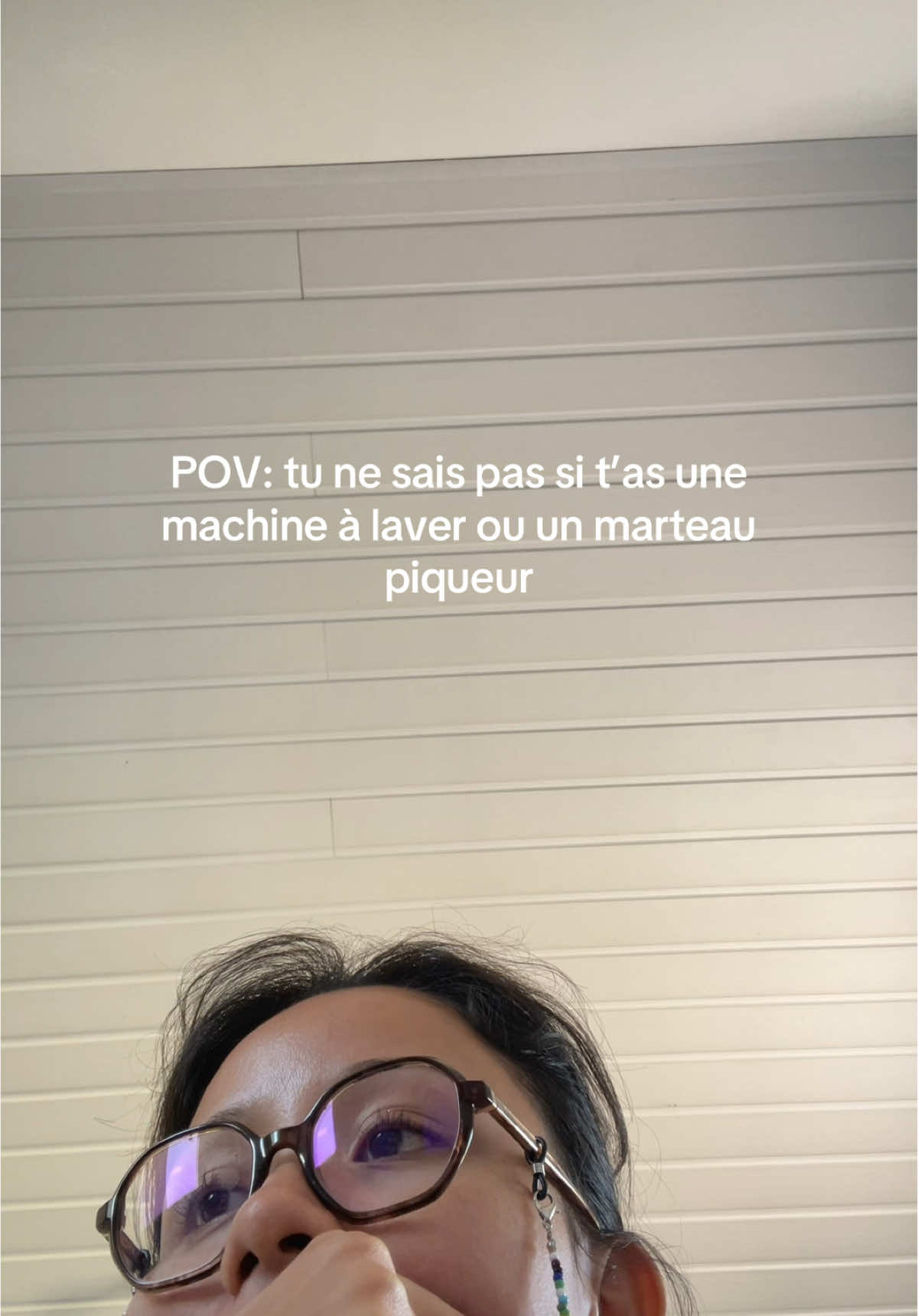 C’était une bonne idée de mettre mon bureau dans la buanderie 🫩