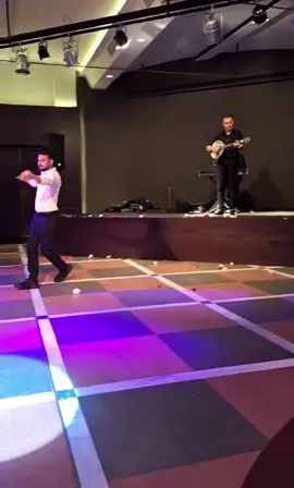 Πως να τους εξηγήσεις το χορό όταν αυτοί βλέπουν μονάχα τα βήματα ;; #dancer #danse #dansetiktok #dansechallenge #zeibekiko #zeimpekiko #zeibekikodance #ζειμπεκικο #χορος #ζειμπεκικοευδοκιας #mpesfy #foryoupage #foru #mpeafygamw #foruyou #fy #